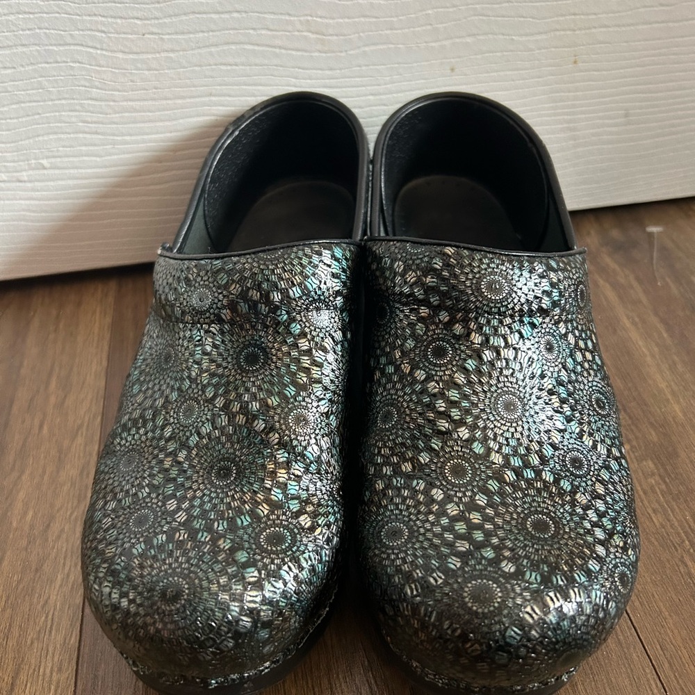 Dansko Clogs size 39